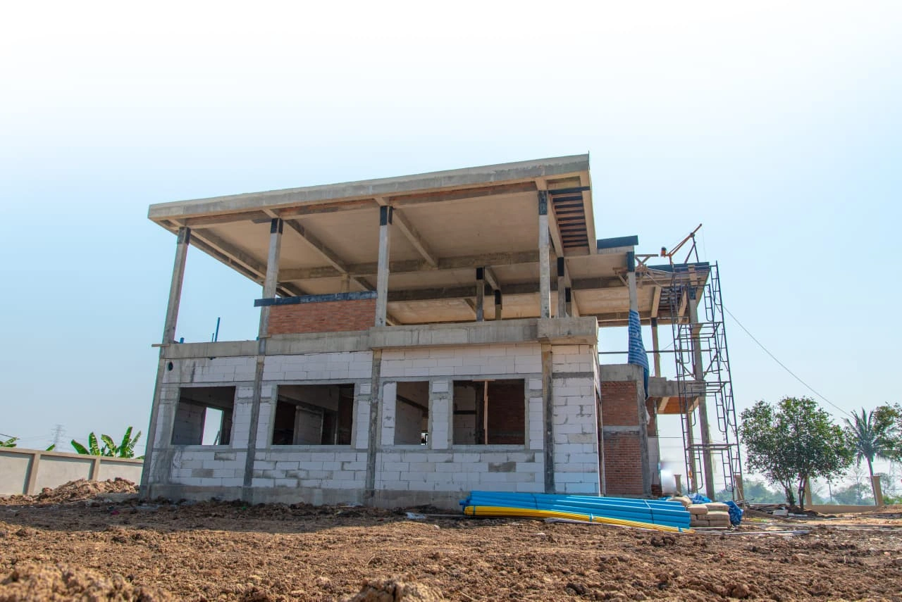 Plot For Sale in Mudichur